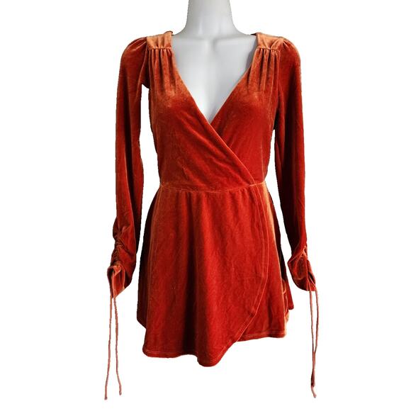 Urban Outfitters Velvet Jumpsuit Romper Copper Orange Sz XS Skort Skirted Shorts - Picture 3 of 8